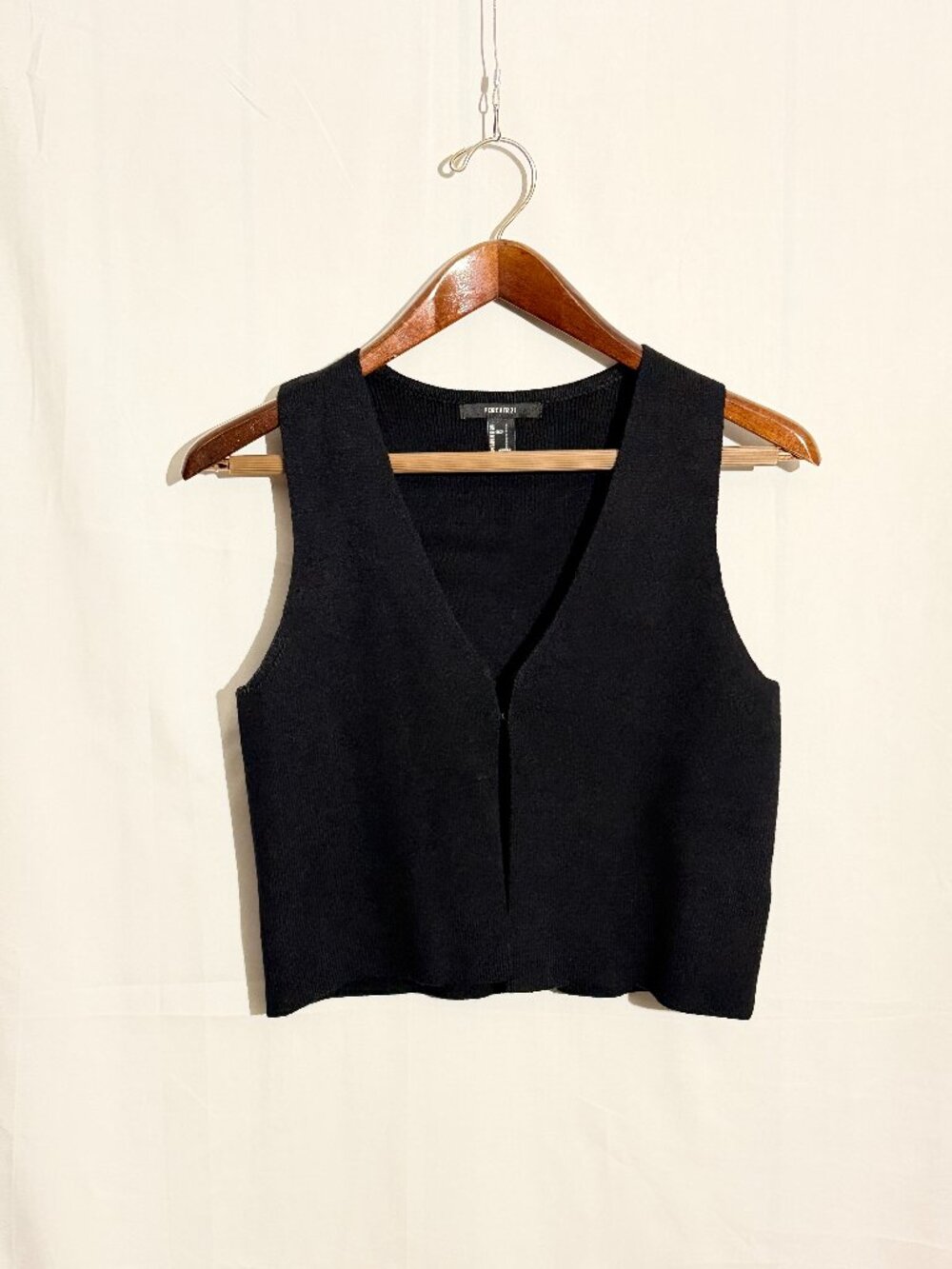 Forever 21 Black Cropped Knit Sweater Vest Small V Neck Hook Eye Front